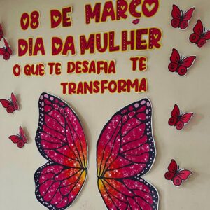 PAINEL DIA DA MULHER BORBOLETA